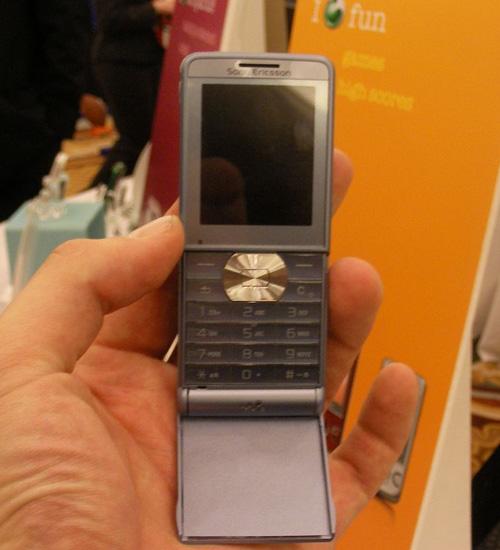 Sony Ericsson W350 open view