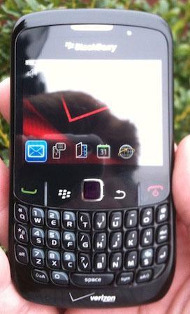 BlackBerry Curve 8530 front