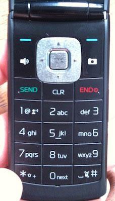 Nokia Shade 2705 keypad