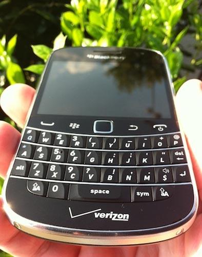 Verizon BlackBerry Bold 9930