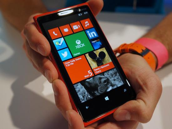 Nokia Lumia 920 red