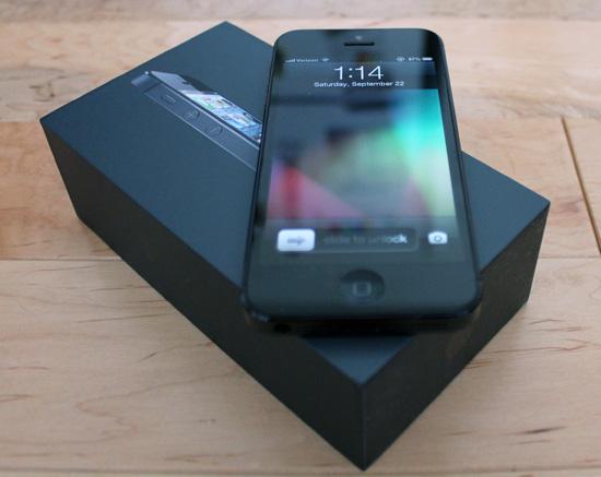 iPhone 5 box