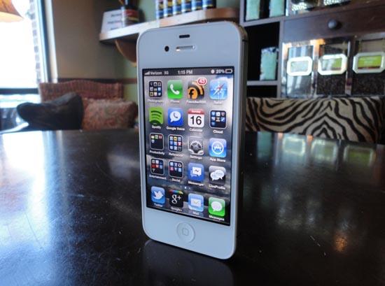 Apple iPhone 4S