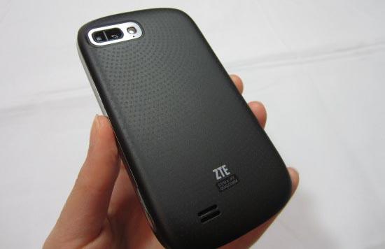 ZTE Fury rear