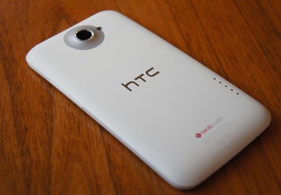 HTC One X rear