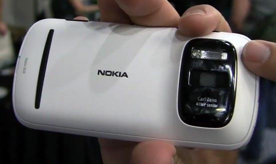 Nokia 808 PureView camera