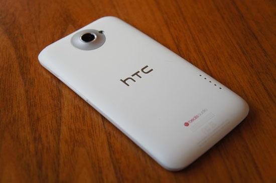 HTC One X rear