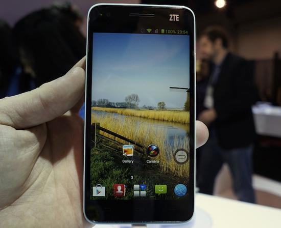 ZTE Grand S hands-on CES 2013