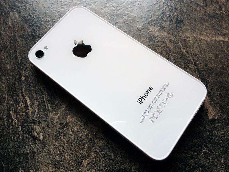 Apple iPhone 4S rear