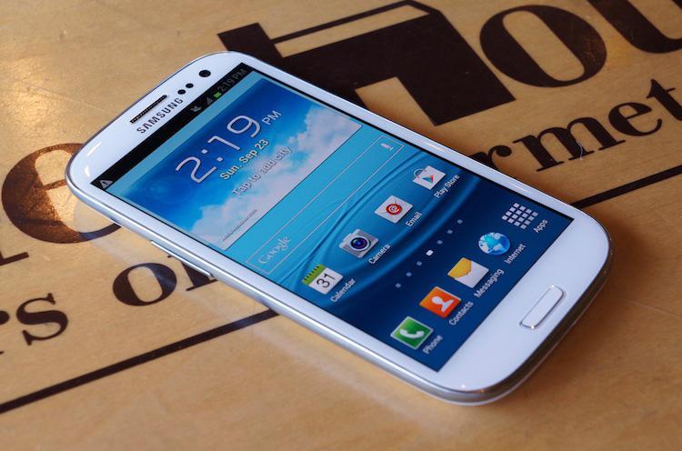 Samsung Galaxy S III white
