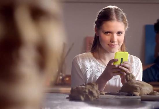 Mystery Nokia Lumia KPN ad