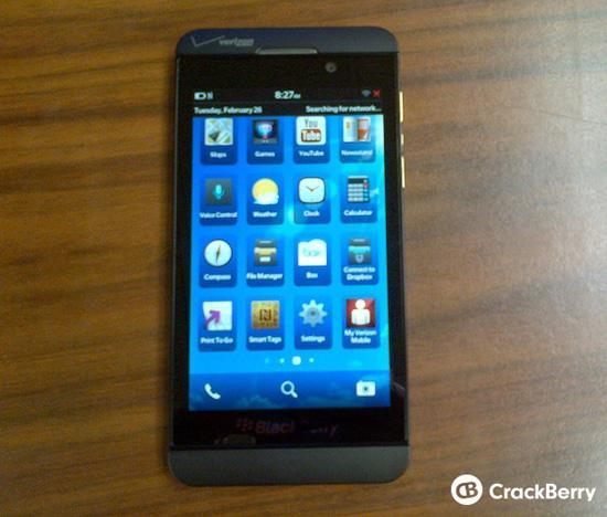 Verizon BlackBerry Z10 front branding leak