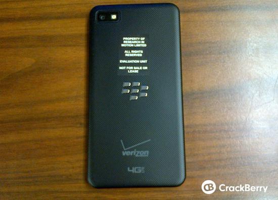 Verizon BlackBerry Z10 rear branding leak