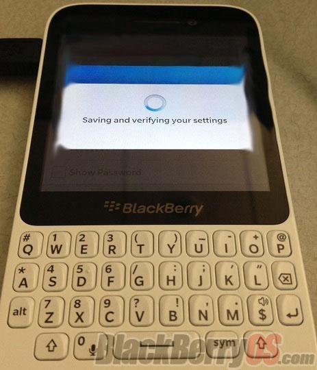BlackBerry 10 R-Series Curve leak