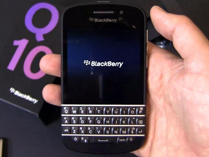 BlackBerry Q10 front