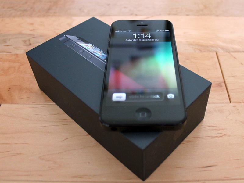iPhone 5 box