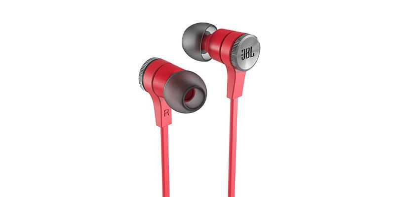 OnePlus One JBL E1+ Earphones close up