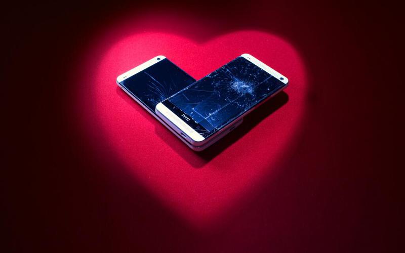 HTC One broken hearts fix