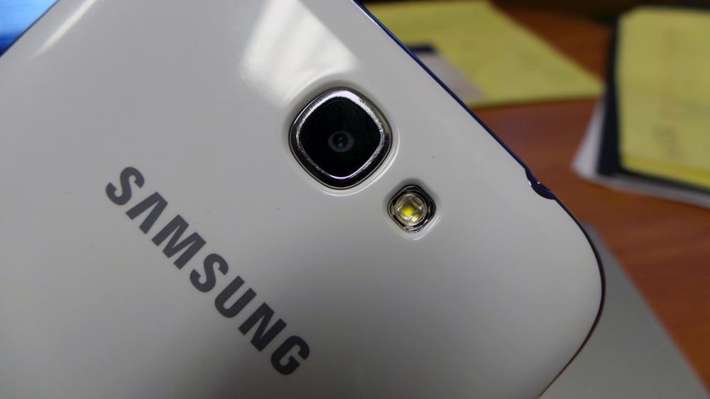 Samsung Galaxy S III rear