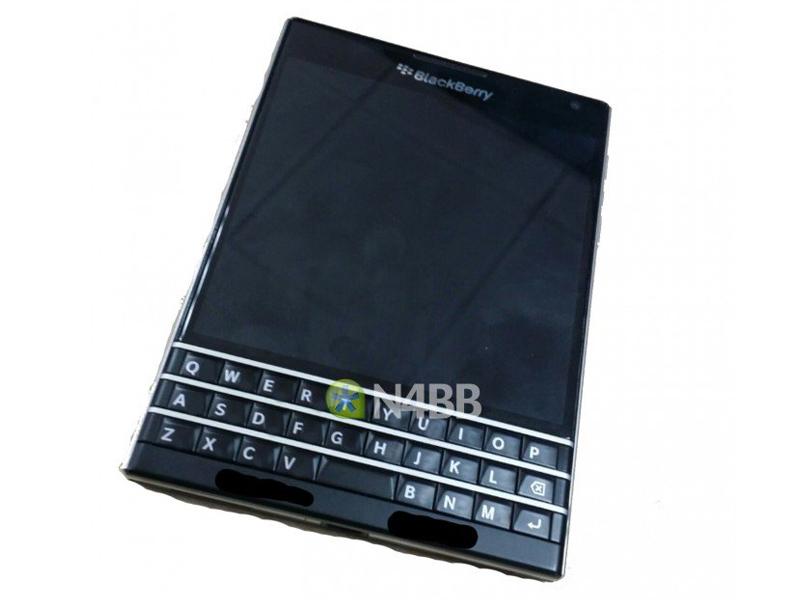 BlackBerry Windermere Passport leak