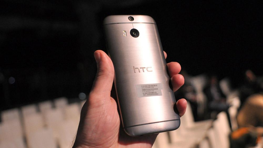 HTC One M8 rear