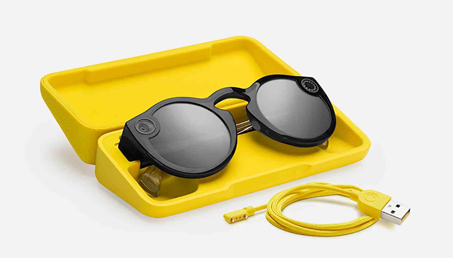 Snapchat new Spectacles black charging case