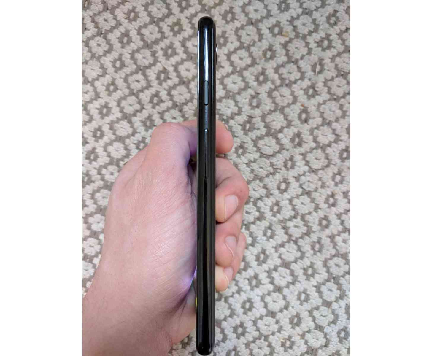 Google Pixel 3 leak side