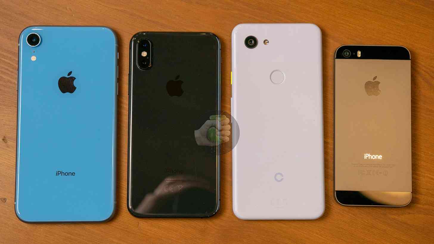 Pixel 3 Lite, iPhone XR, iPhone XS, iPhone 5s size comparison