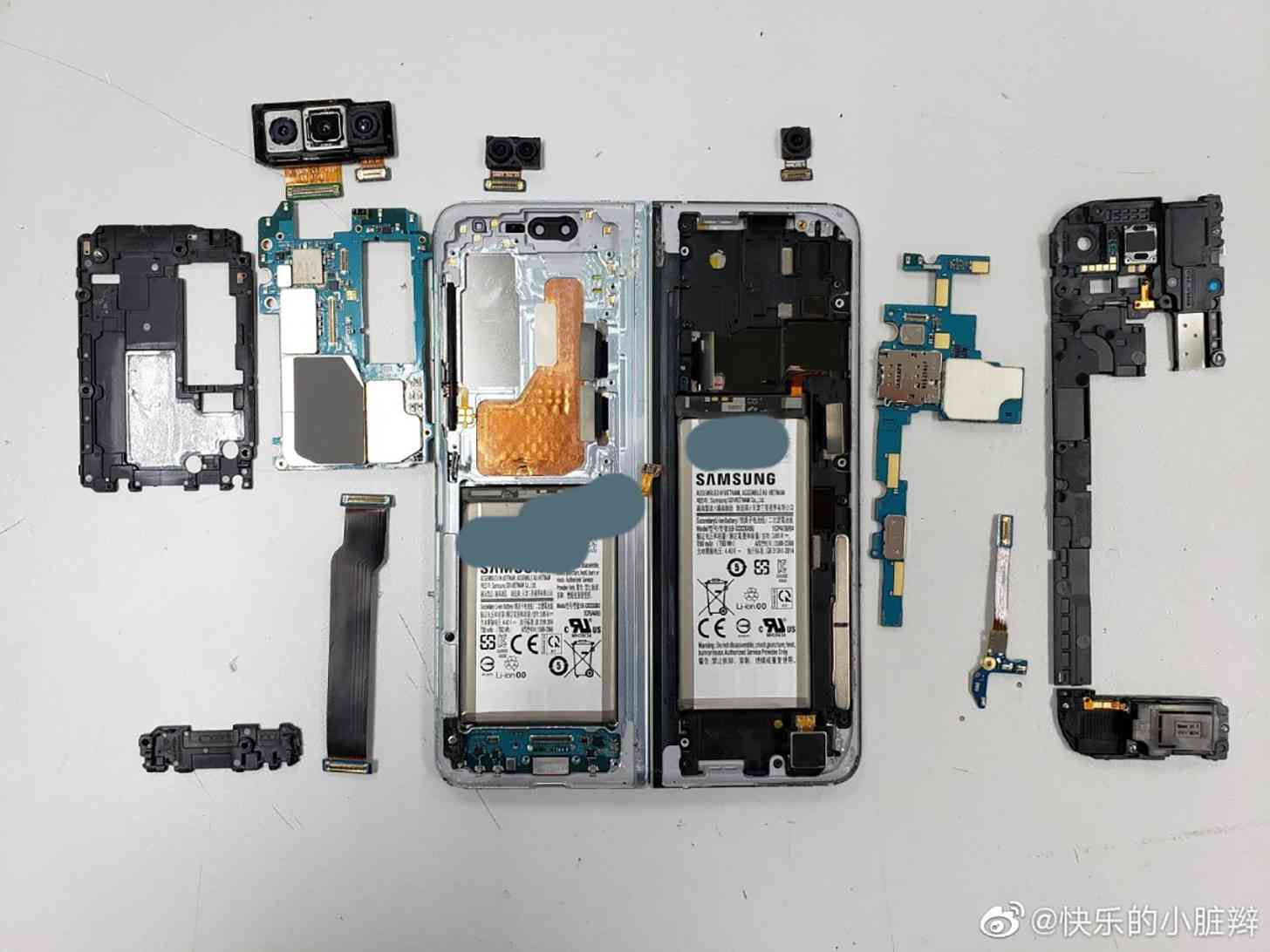 Samsung Galaxy Fold teardown batteries