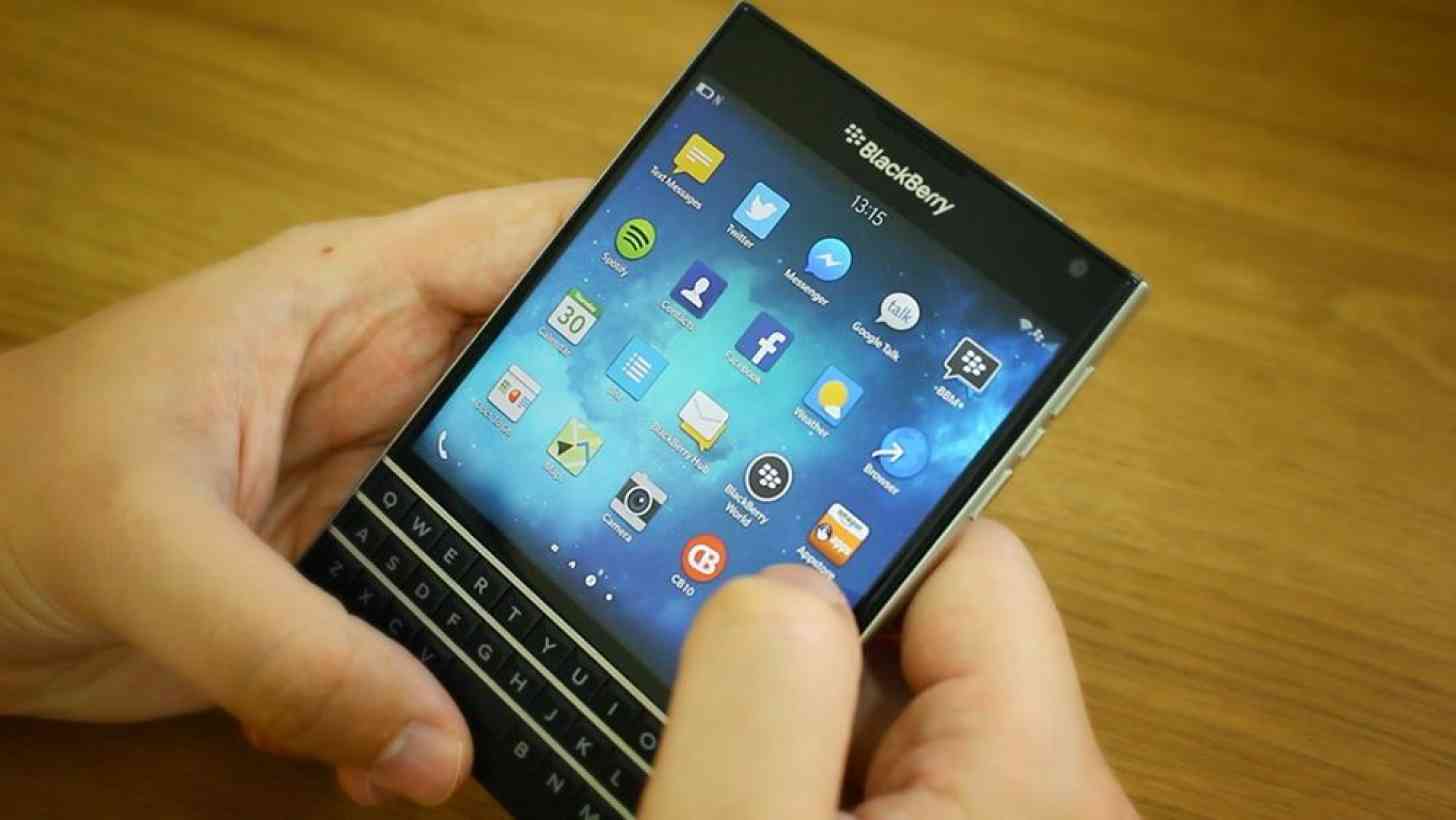 BlackBerry Passport hands-on review