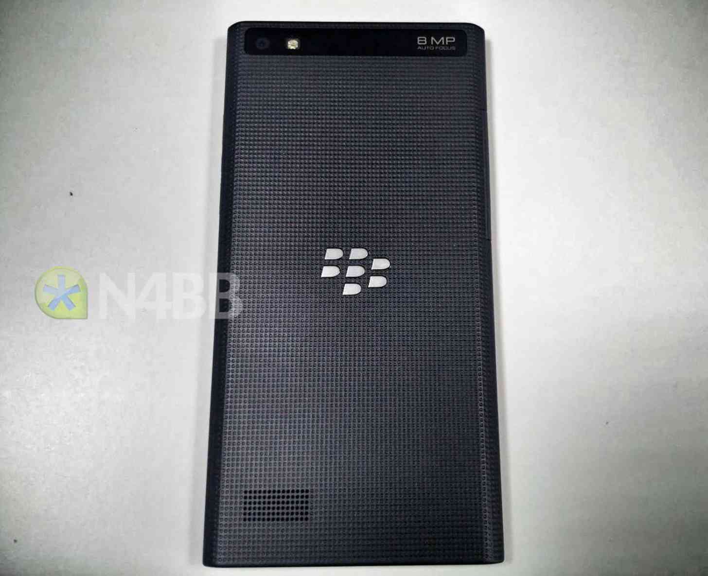 BlackBerry Rio, Leap photo leak rear large