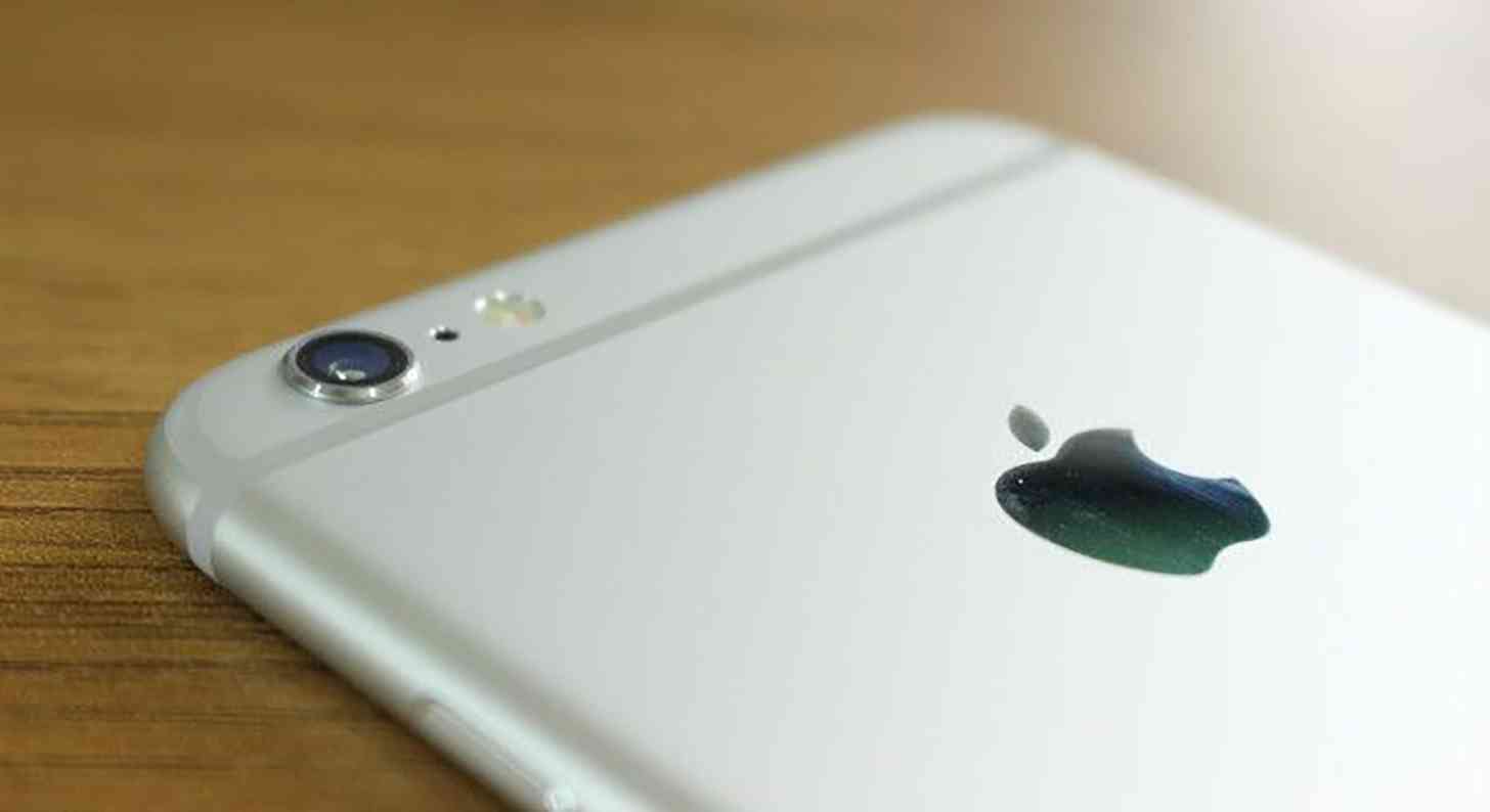 iPhone 6 Plus apple logo