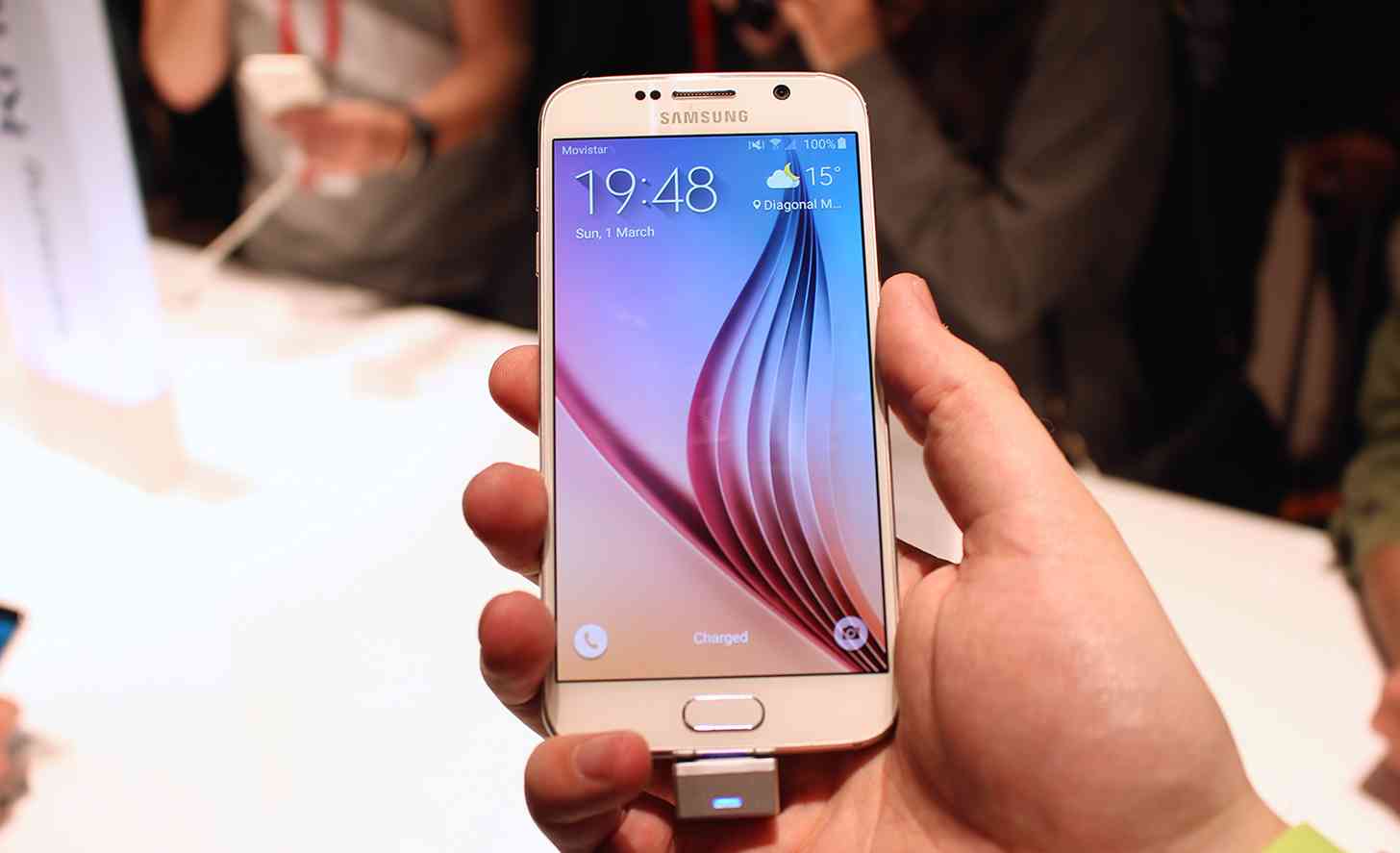 Samsung Galaxy S6 White Pearl hands on