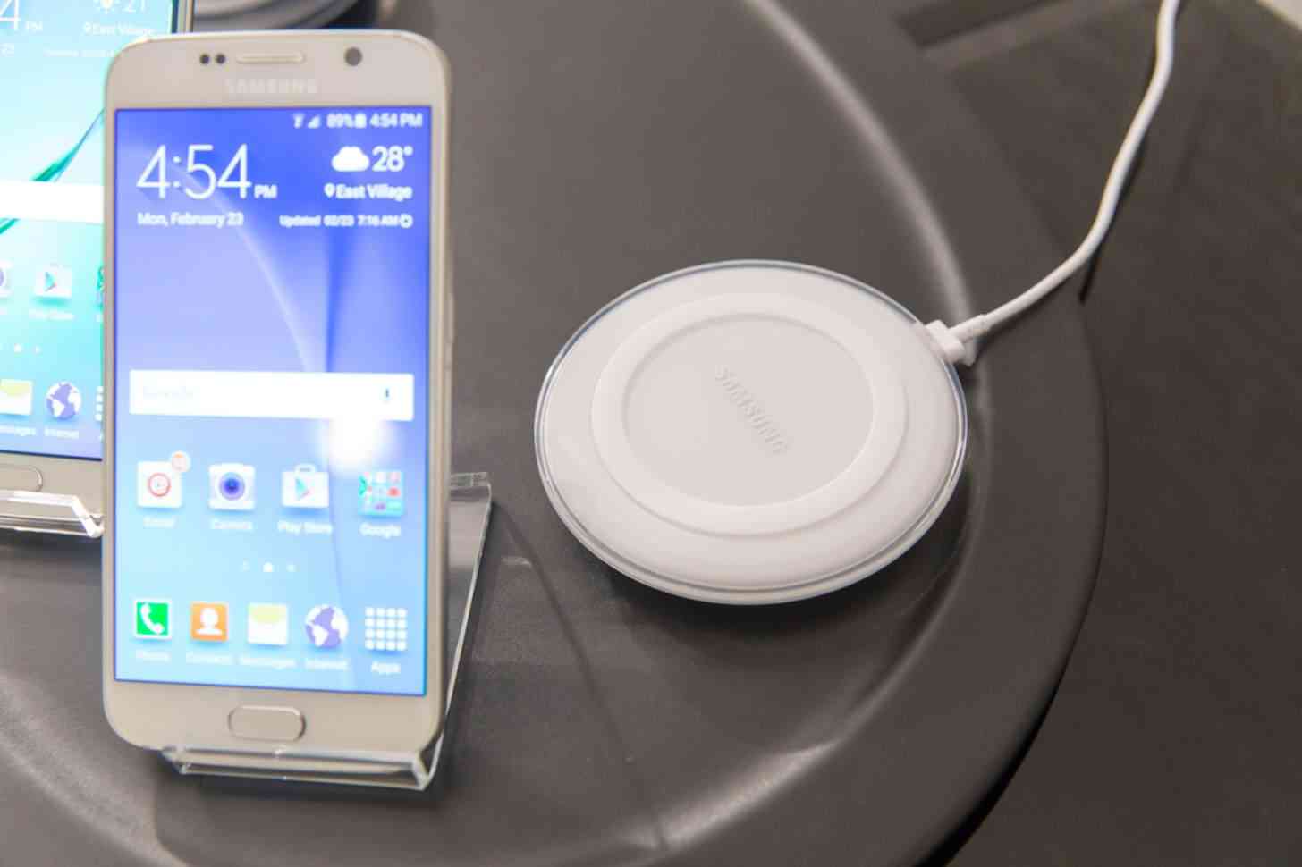 Samsung Galaxy S6 wireless charger