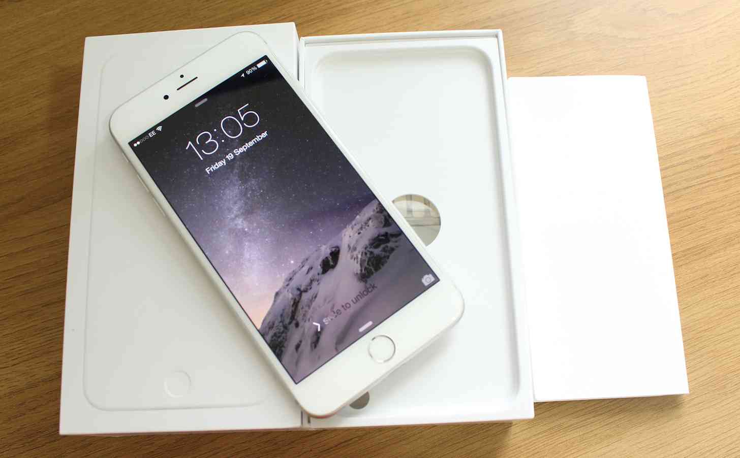 iPhone 6 Plus unboxing