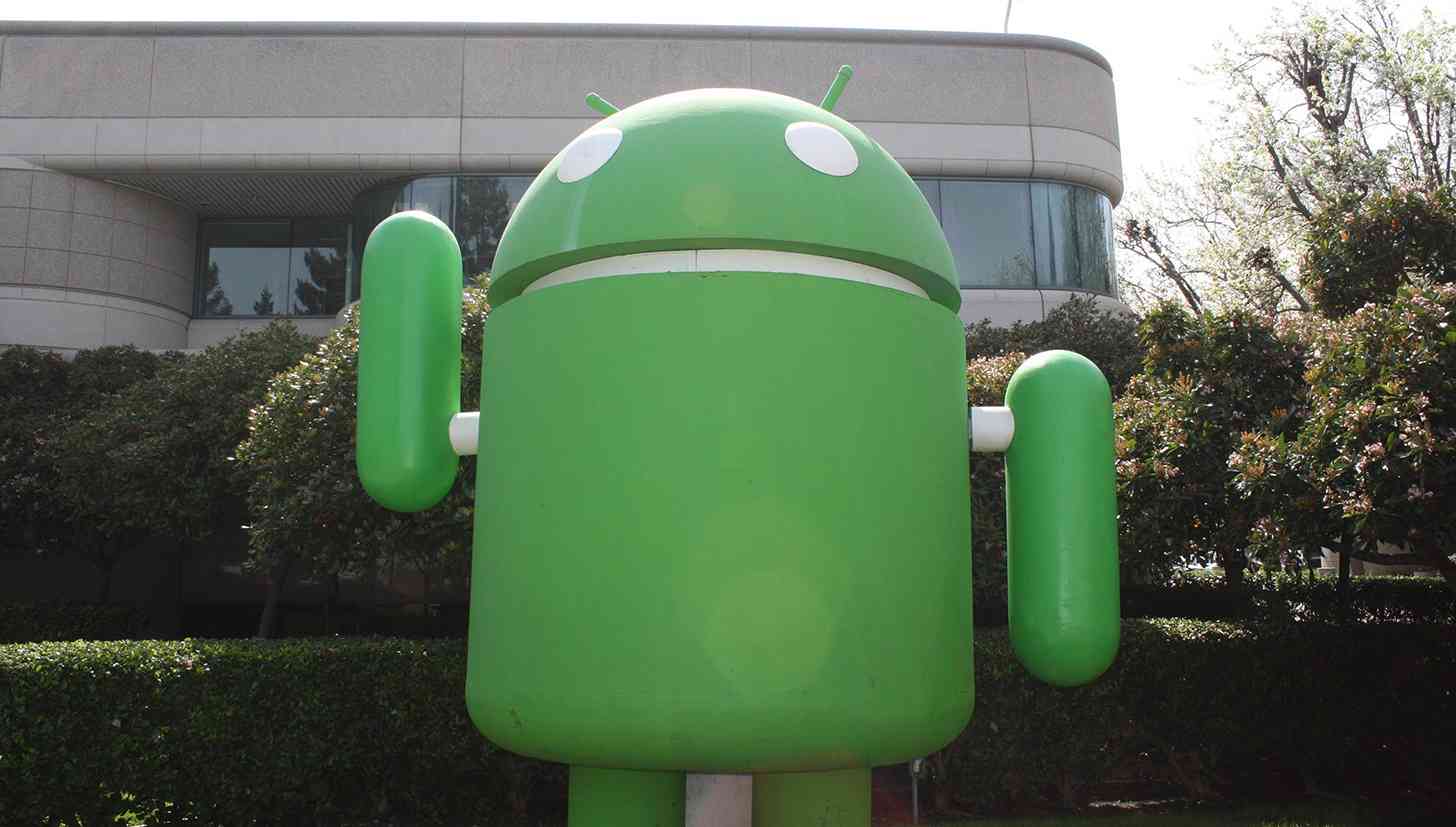 Google Android lawn statue large