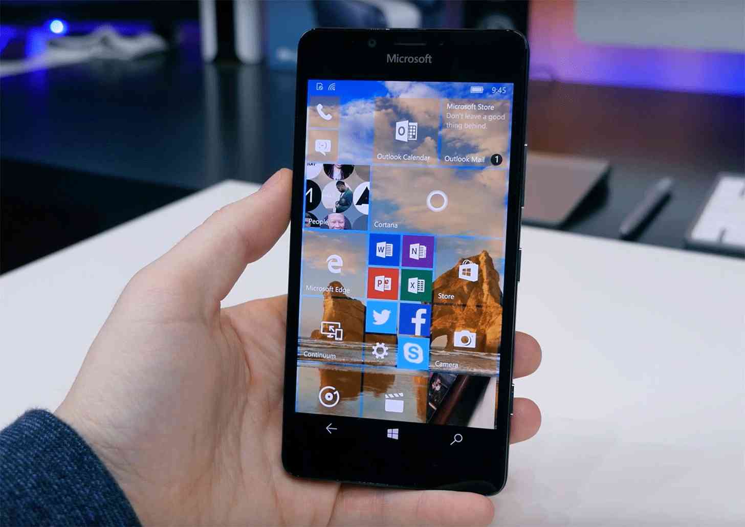 Microsoft Lumia 950 hands on