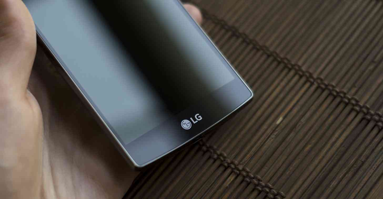 LG G4 bottom