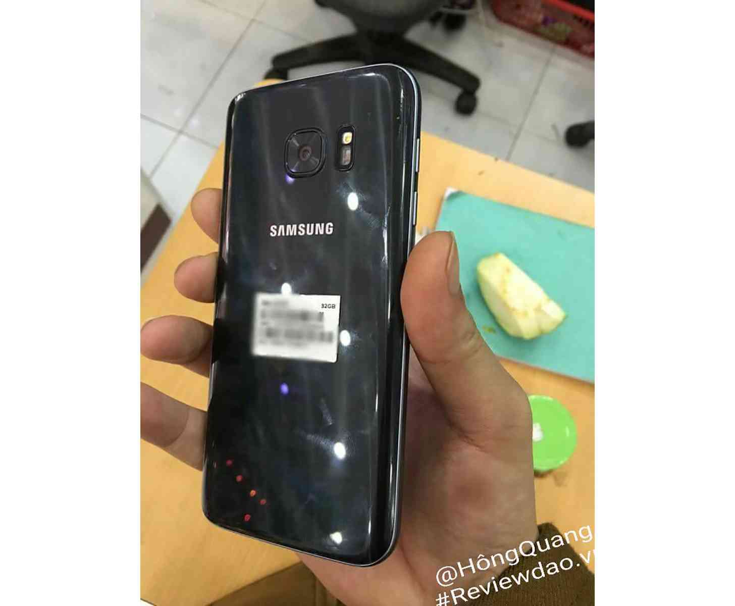 Samsung Galaxy S7 photo leak