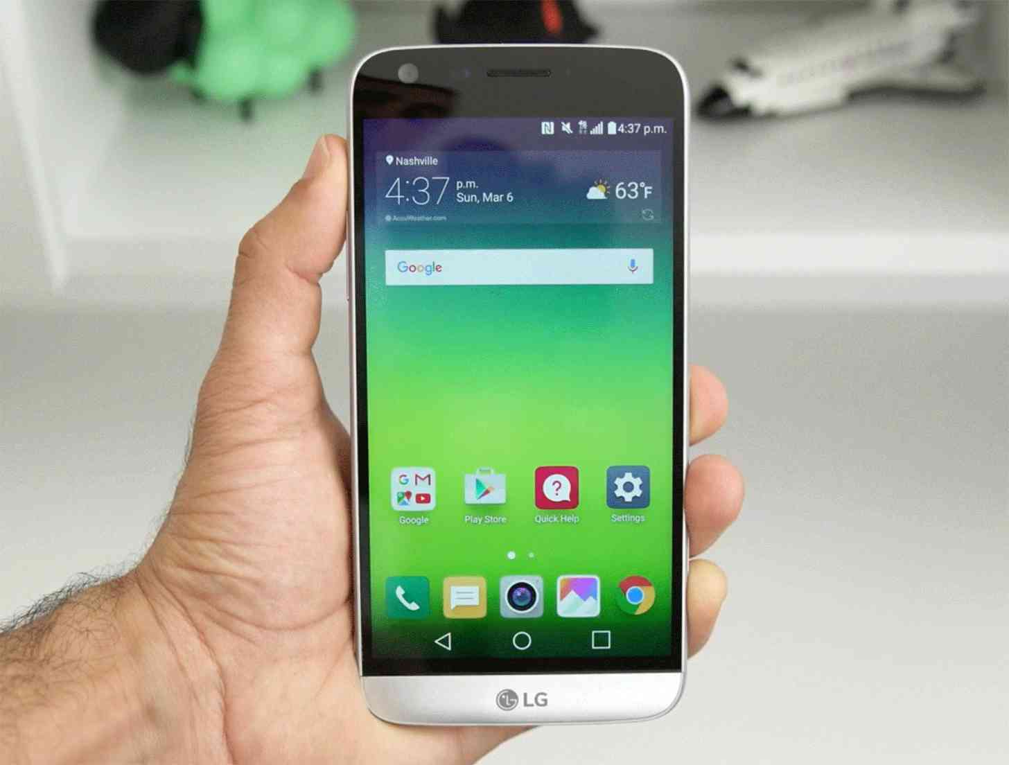 LG G5 hands on large
