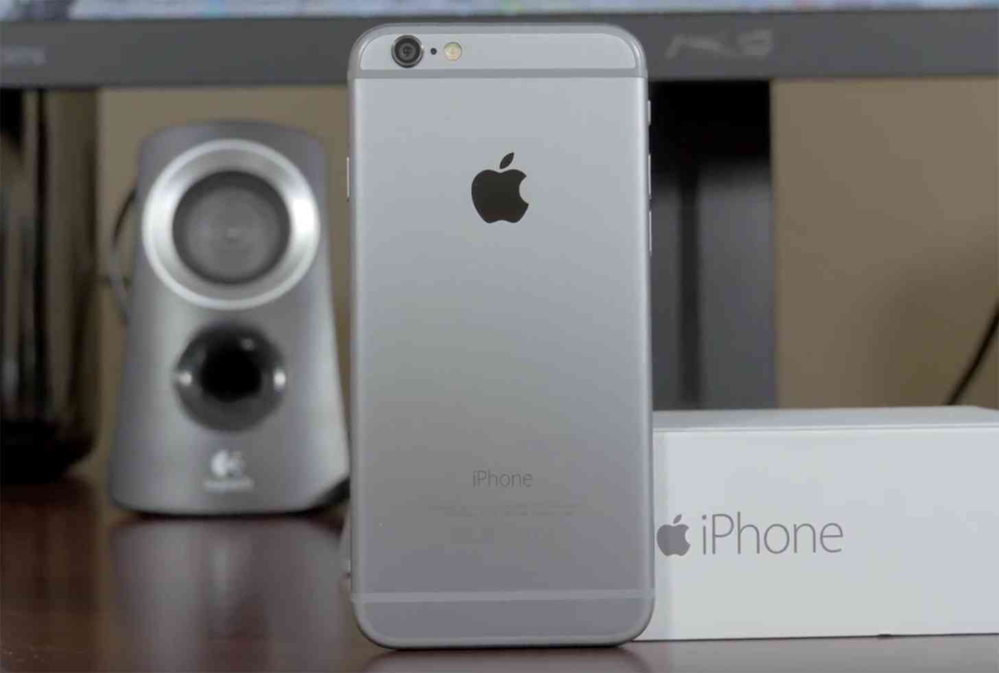 iPhone 6 hands-on review