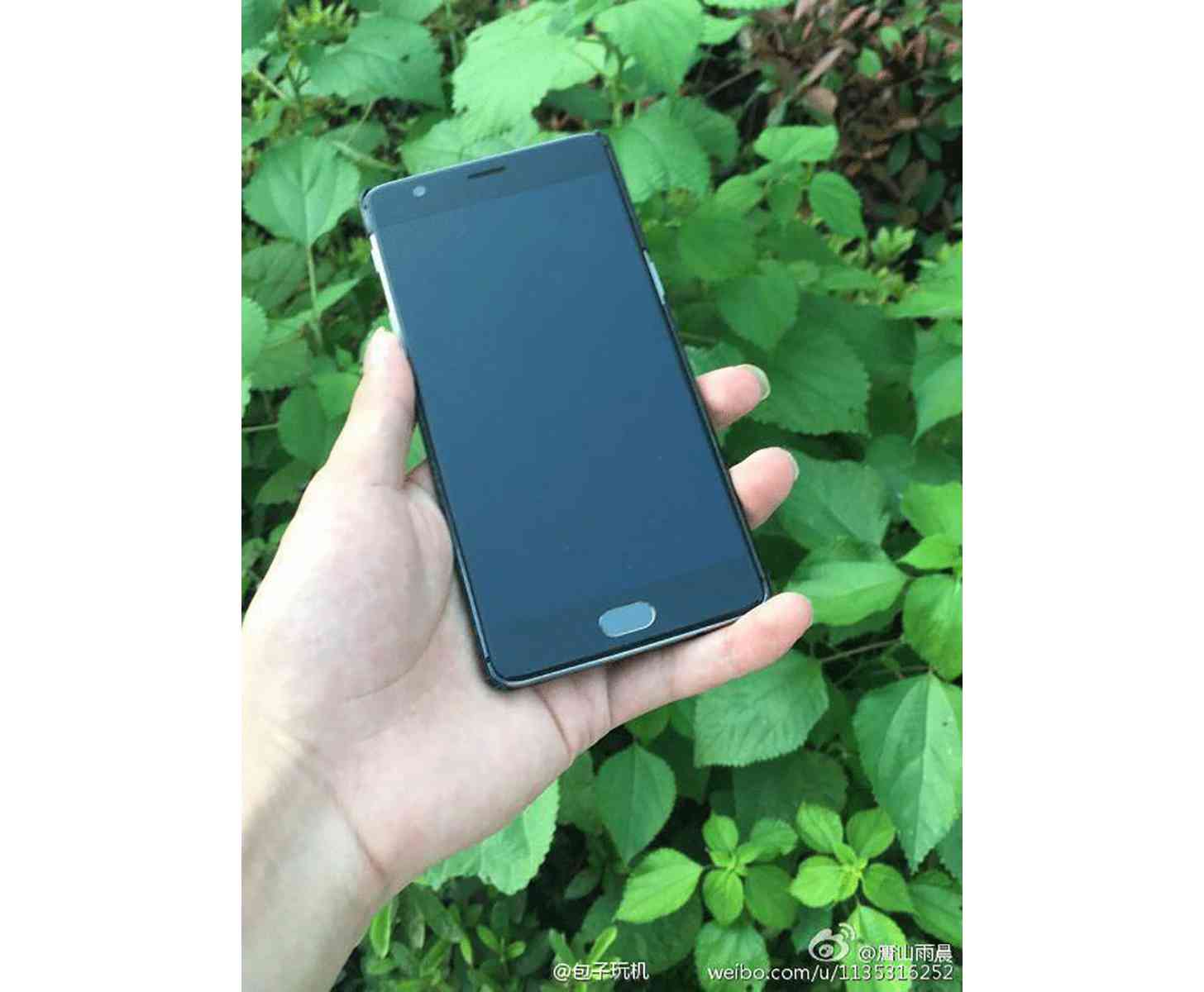 OnePlus 3 leaked photo front