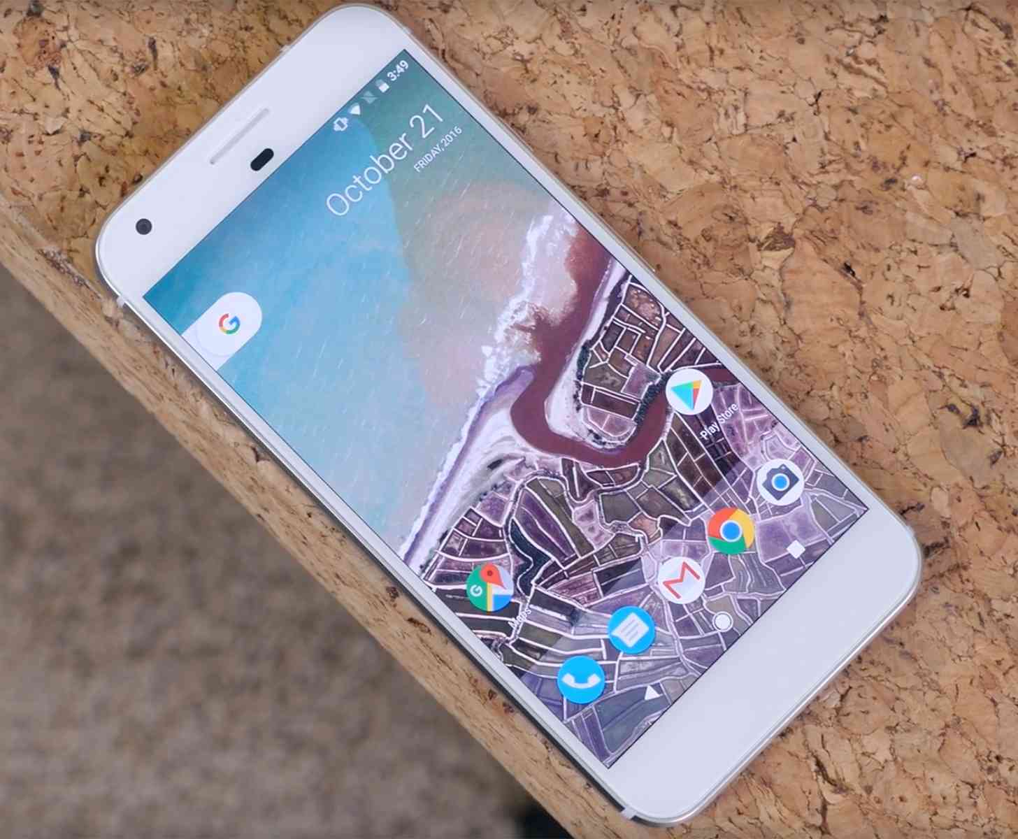 Google Pixel hands-on angle