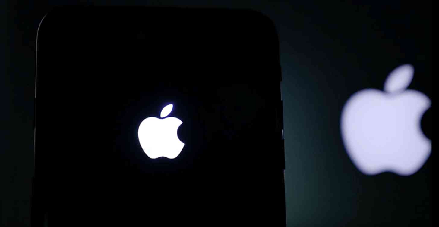 Apple logo glowing