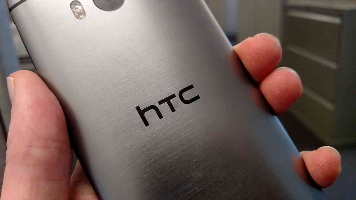 HTC logo One M8 rear