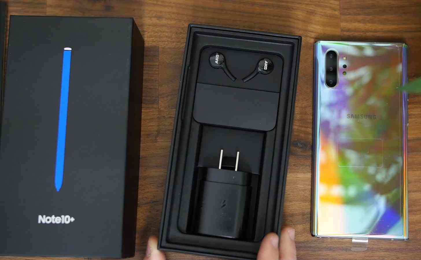 Samsung Galaxy Note 10+ unboxing