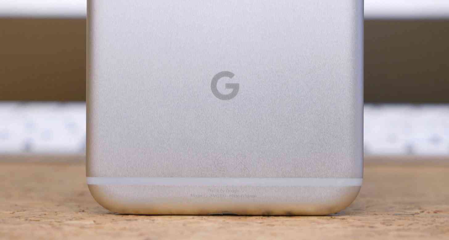 Google logo Pixel XL