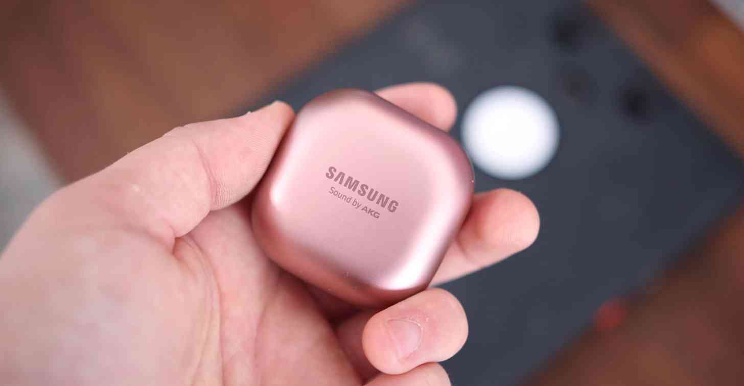 Samsung Galaxy Buds Live charging case