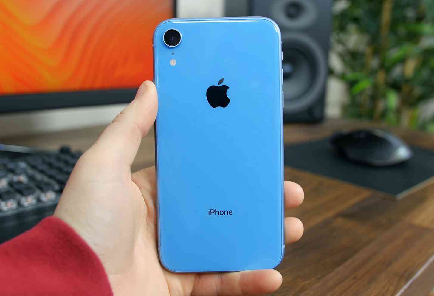 iPhone XR unboxing