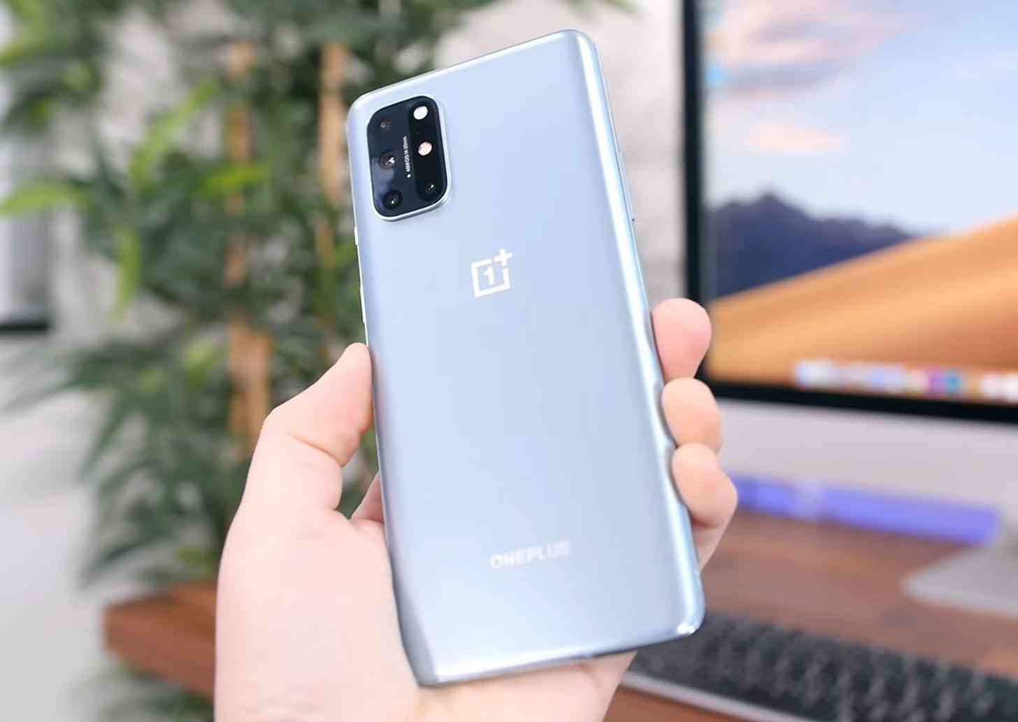 OnePlus 8T unboxing video